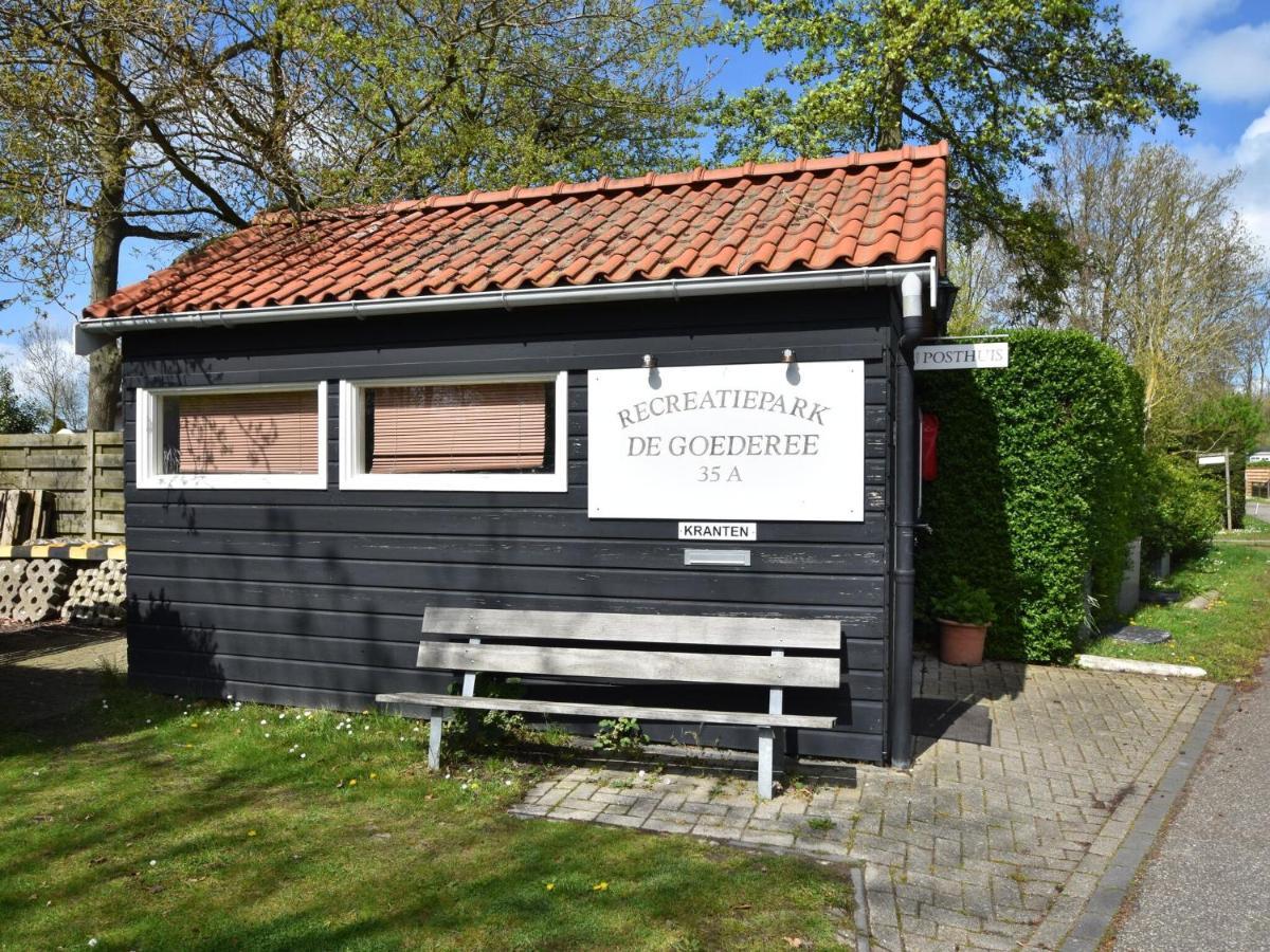 Cozy Chalet For 5P With Garden In A Lovely Area Near Goedereede Exterior foto